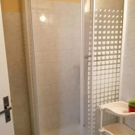 بيت ضيافة U Kostela Nalzovice